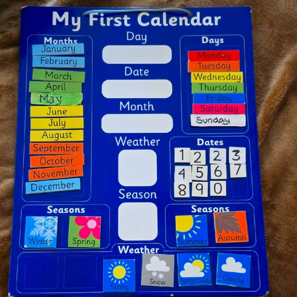Lil Kids Bundle- Daily 1st Calendar, Dry Erase Books, Hooded Towel,dress Up Cape